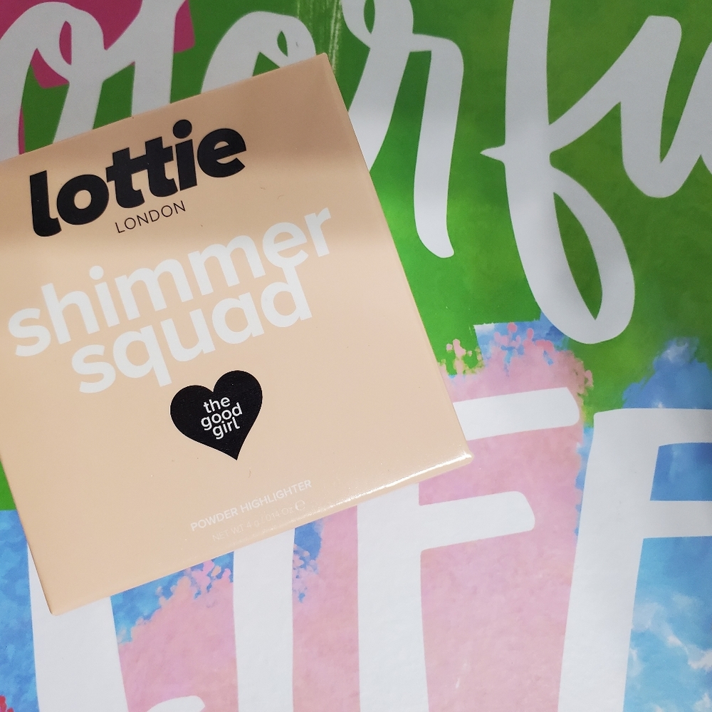 Lottie london shimmer squad- the good girl - Picture 2 of 2